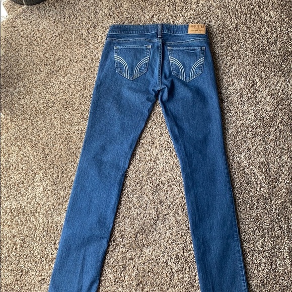 SOLD Hollister Low-Rise Skinny Jeans 1 Short - Picture 5 of 6